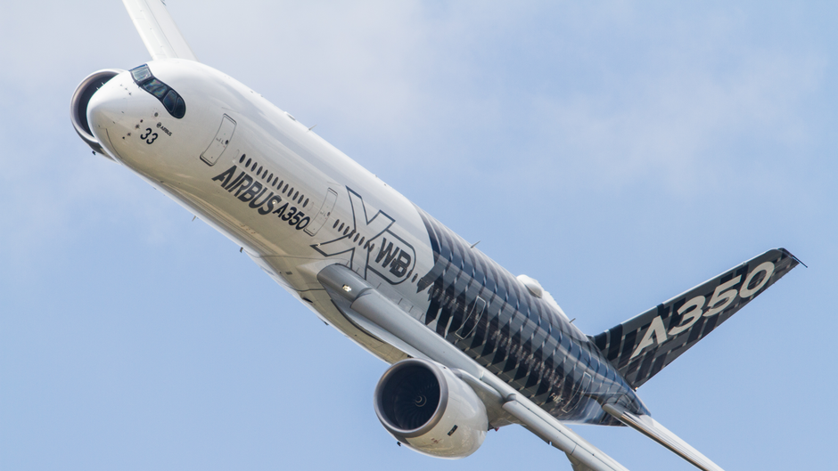 The Airbus A350-900 has adopted EGNOS